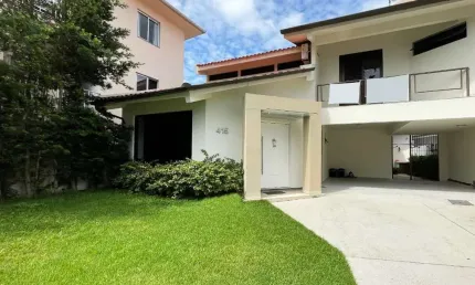 Casa com 3 quartos à venda na Avenida Santa Catarina, 415, Canto, Florianópolis