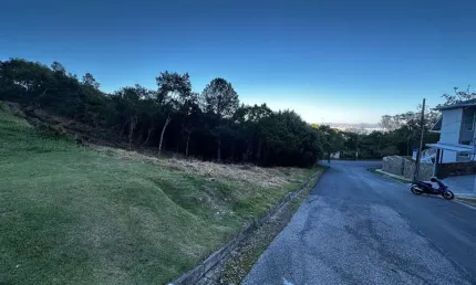 Terreno à venda na Rua Rui Pfutzenreuter, 1, João Paulo, Florianópolis