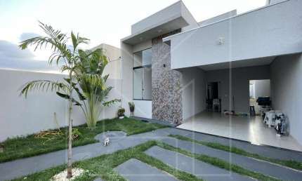 Casa para Venda em Caldas Novas, Setor Alto da Boa Vista, 3 dormitórios, 1 suíte, 2 banheiros, 2 vagas