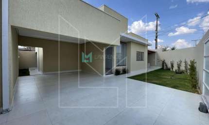 Casa para Venda em Caldas Novas, Do Turista 2ª Etapa, 3 dormitórios, 1 suíte, 2 banheiros, 2 vagas
