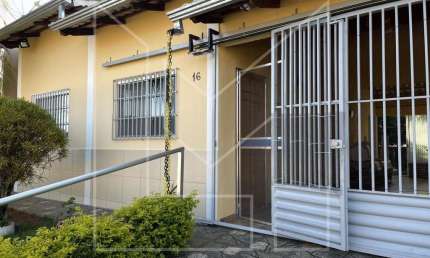 Casa em Condomínio para Venda em Caldas Novas, Lagoa Quente de Caldas Novas, 2 dormitórios, 1 suíte, 2 banheiros, 2 vagas