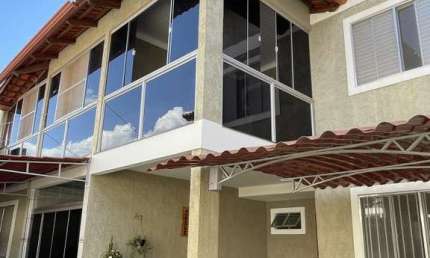 Sobrado em Condomínio para Venda em Caldas Novas, Residencial Jardim Brasília, 2 dormitórios, 1 suíte, 2 banheiros, 1 vaga