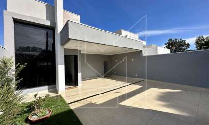Casa para Venda em Caldas Novas, Do Turista 2ª Etapa, 3 dormitórios, 1 suíte, 2 banheiros, 3 vagas