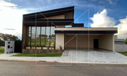 Casa para Venda em Caldas Novas, Chácaras Itapema, 3 dormitórios, 3 suítes, 4 banheiros, 3 vagas