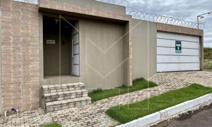 Casa para Venda em Caldas Novas, Setor Lago Sul, 3 dormitórios, 1 suíte, 2 banheiros, 2 vagas