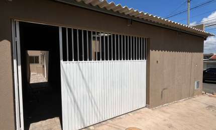 CASA 03 QUARTOS SENDO UMA SUITE ACEITA FINANCIAMENTO