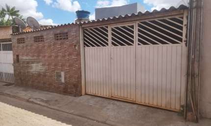 CASA 02 QUARTOS ACEITA CARRO SOL NASCENTE PROXIMO SETOR MADUREIRA RUA COM ASFALTO
