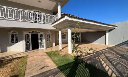ALUGUEL CASA  SOBRADO 5 SUITES RUA 12 LOTE 800 METROS