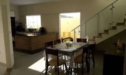 Sobrado com piscina para alugar, com 4 dormitórios, 220 m² por r$ 6.500/mês - jd terra do vale - caçapava/sp