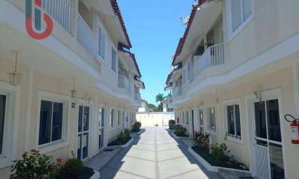 Village com 2 dormitórios à venda, 75 m² por R$ 550.000,00 - Centro - Bertioga/SP
