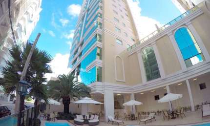 Impressionante Apartamento de Luxo de 4 Quartos em Castelo Branco, Itapema-SC - 274m², 4 Suítes, 5 Banheiros &amp; 2 Vagas de Garagem!