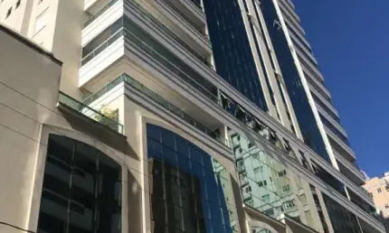Apartamento com 5 quartos à venda em Meia Praia, Itapema , 350 m2 por R$ 4.900.000