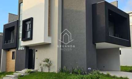 Casa Triplex em Condominio Fechado - 3 Quartos - 2 Suítes