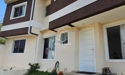 Sobrado Triplex de Rua - Garagem Subsolo - 3 Quartos - Abranches