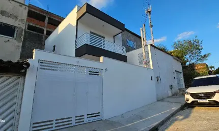 Excelente Casa Dúplex na Estrada da Posse,  Próximo ao West Shopping de Campo Grande, em Rio de Janeiro-RJ
