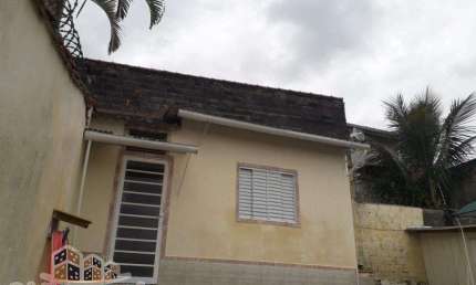 Casa com 2 quartos à venda no Campos Elíseos, Taubaté  por R$ 320.000