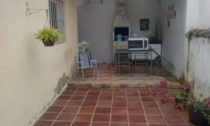 Casa com 2 quartos à venda no Indaiá, Caraguatatuba  por R$ 450.000