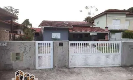 Casa com 3 quartos à venda na Rua Joaquim Aurélio Nabuco de Araújo, Massaguaçu, Caraguatatuba, 380 m2 por R$ 615.000