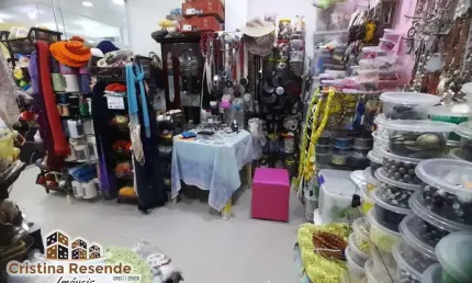 Sala comercial com 1 sala à venda no Centro, Ubatuba  por R$ 65.000