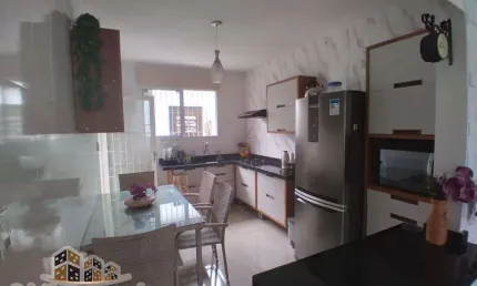 Casa com 2 quartos à venda no Indaiá, Caraguatatuba , 138 m2 por R$ 490.000