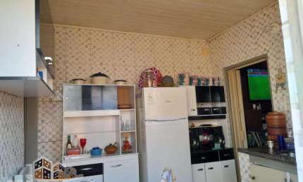 Casa com 1 quarto à venda no Tinga, Caraguatatuba  por R$ 180.000