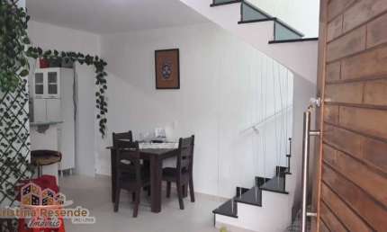Casa com 3 quartos à venda no Jardim Britânia, Caraguatatuba , 173 m2 por R$ 435.000