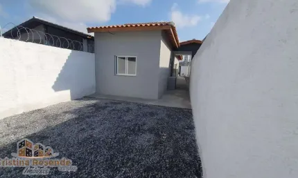Casa com 2 quartos à venda no balneário dos golfinhos, caraguatatuba  por r$ 335.000