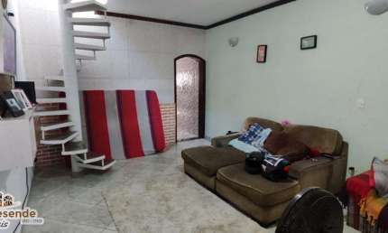 Casa com 2 quartos à venda no Travessão, Caraguatatuba , 100 m2 por R$ 350.000