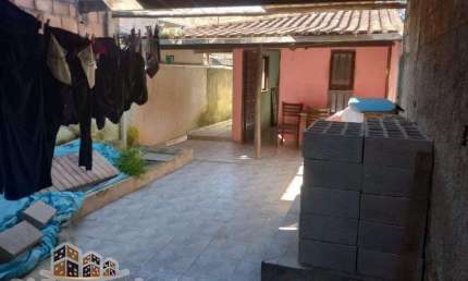 Casa com 2 quartos à venda no Perequê Mirim, Caraguatatuba  por R$ 220.000