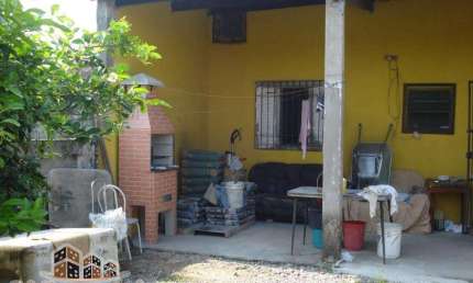 Casa com 2 quartos à venda no Loteamento Jardim das Palmeiras, Caraguatatuba , 300 m2 por R$ 300.000