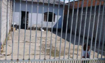 Casa com 2 quartos à venda no pegorelli, caraguatatuba  por r$ 160.000