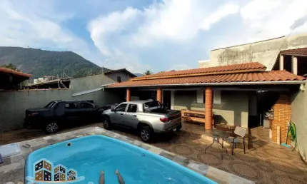 Casa com 3 quartos à venda no Sumaré, Caraguatatuba , 250 m2 por R$ 789.000