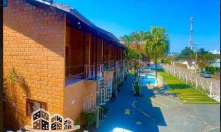 Casa em condomínio fechado com 1 quarto à venda no Massaguaçu, Caraguatatuba  por R$ 315.000