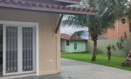 Casa com 3 quartos à venda na praia das palmeiras, caraguatatuba  por r$ 810.000