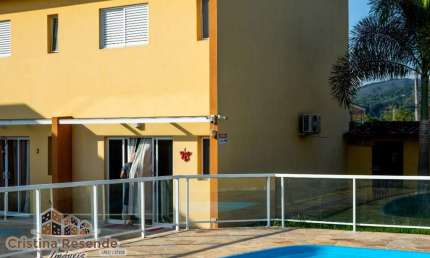 Casa em condomínio fechado com 2 quartos à venda no Capricórnio I, Caraguatatuba  por R$ 450.000