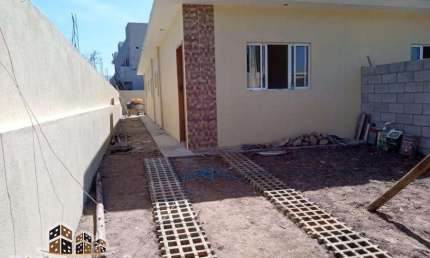 Casa com 2 quartos à venda no Morro do Algodão, Caraguatatuba  por R$ 330.000
