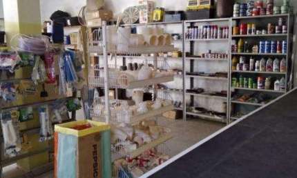 Sala comercial com 1 sala à venda na Zona Rural, Paraibuna  por R$ 300.000