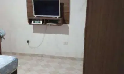 Casa com 2 quartos à venda no Jardim Tarumãs, Caraguatatuba  por R$ 165.000