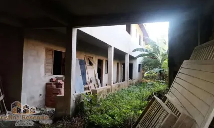 Casa com 3 quartos à venda no pegorelli, caraguatatuba  por r$ 350.000
