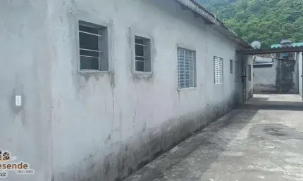 Casa com 2 quartos à venda no jardim olaria, caraguatatuba , 175 m2 por r$ 200.000
