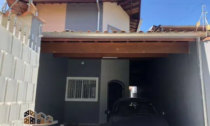 Casa com 3 quartos à venda no Jardim Jaqueira, Caraguatatuba  por R$ 640.000