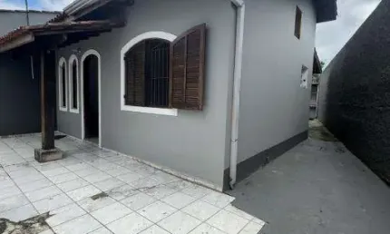 Casa com 2 quartos à venda na praia das palmeiras, caraguatatuba  por r$ 350.000