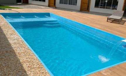 Casa em condomínio fechado com 2 quartos à venda no Massaguaçu, Caraguatatuba  por R$ 450.000