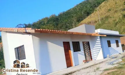 Casa com 2 quartos à venda no Jardim Olaria, Caraguatatuba , 203 m2 por R$ 210.000