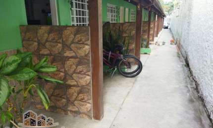Casa em condomínio fechado com 2 quartos à venda no Martim de Sá, Caraguatatuba  por R$ 320.000