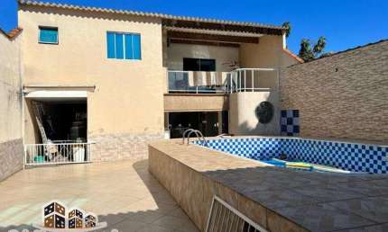 Casa com 3 quartos à venda no Barranco Alto, Caraguatatuba  por R$ 700.000