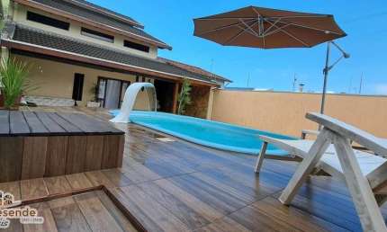 Casa com 2 quartos à venda no Indaiá, Caraguatatuba , 317 m2 por R$ 1.000.000