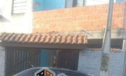 Casa com 2 quartos à venda no Perequê Mirim, Caraguatatuba  por R$ 160.000