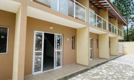 Casa em condomínio fechado com 2 quartos à venda no Capricórnio II, Caraguatatuba  por R$ 380.000