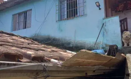 Casa com 3 quartos à venda no Jardim Casa Branca, Caraguatatuba  por R$ 220.000